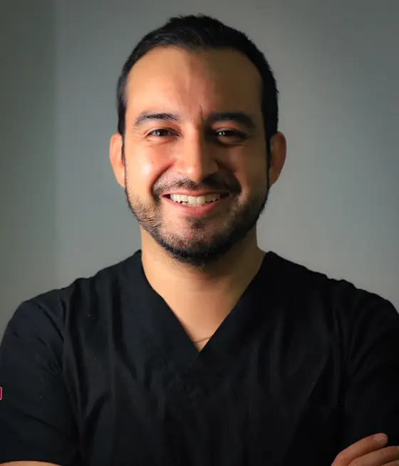 Retrato de Dr. Pablo Urrutia, docente del máster