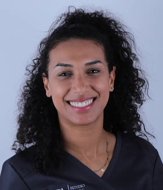 Retrato de Dra. Soumaya Berrazzouk, docente del máster